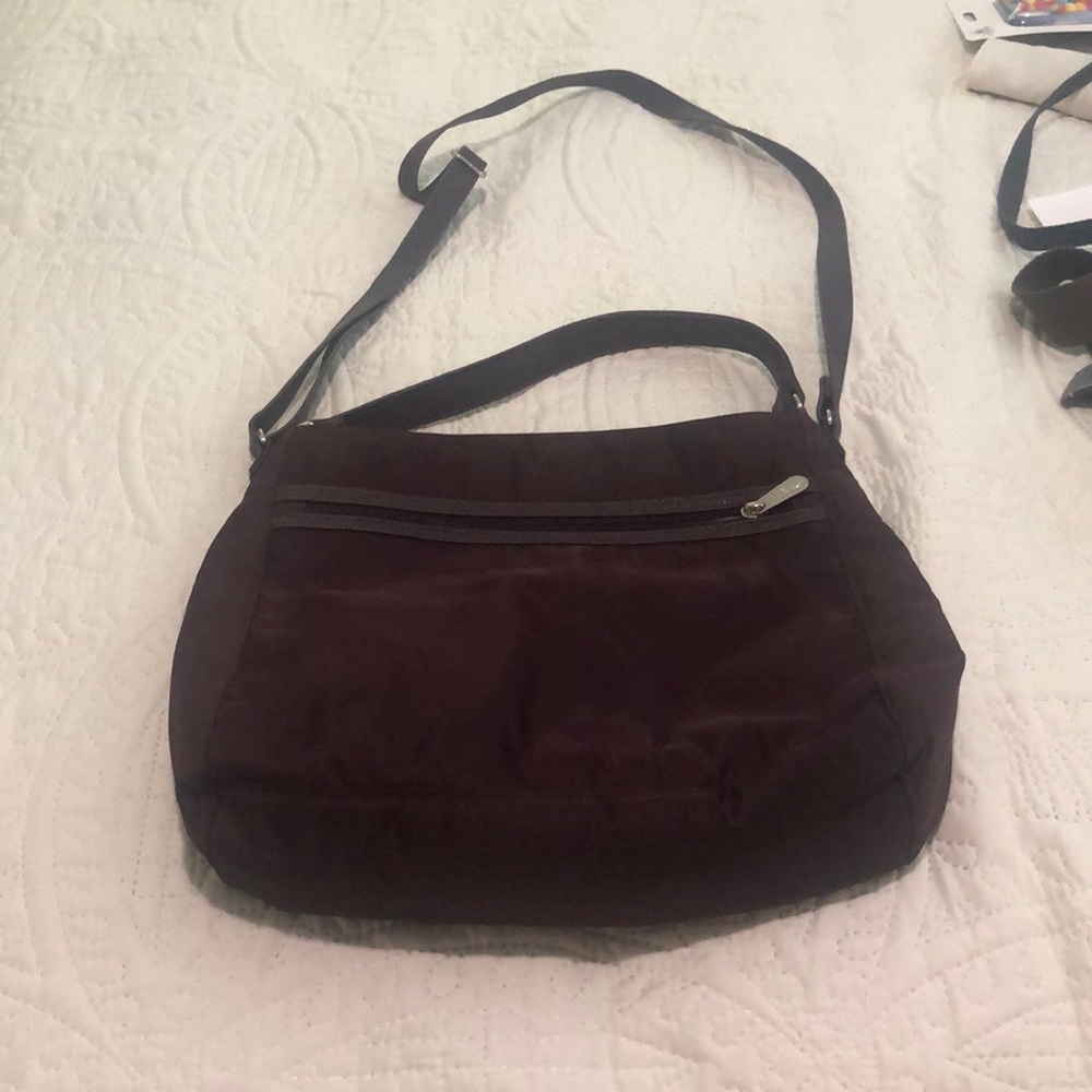 Thirty One burgundy cross body bag